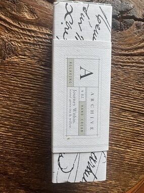 Margot Elena Journey Within 4 Oz hand cream NWOT